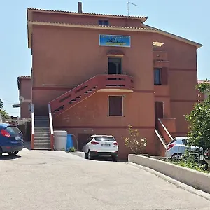 Alojamento de Acomodação e Pequeno-almoço Tra Rocce E Mare, La Maddalena (Sassari)